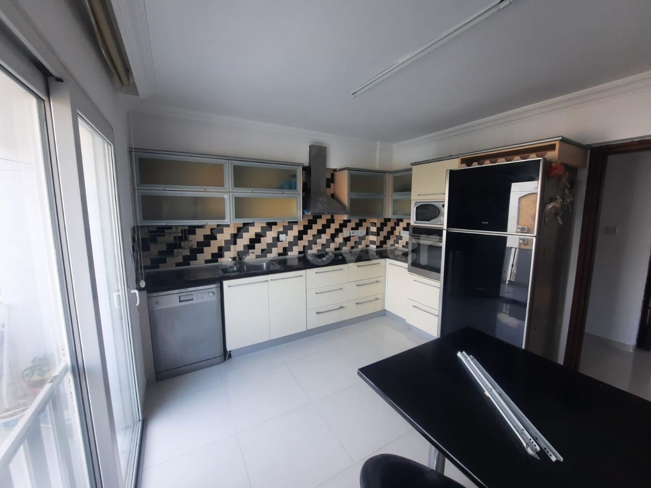 3+1 FLAT FOR RENT IN A SITE WITH POOL IN GIRNE CENTER