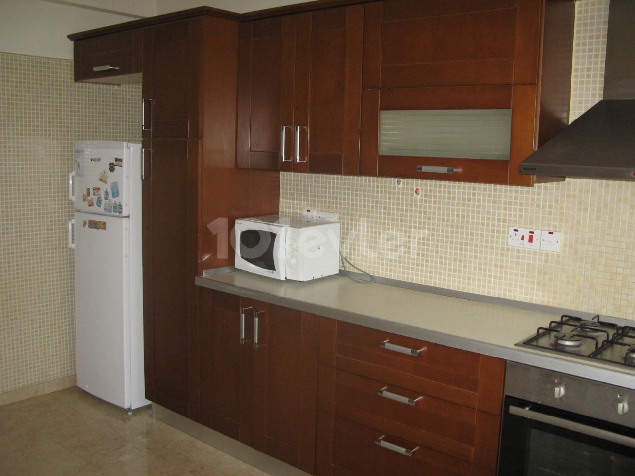 SPACIOUS 3+1, FURNISHED FLAT FOR RENT IN KYRENIA