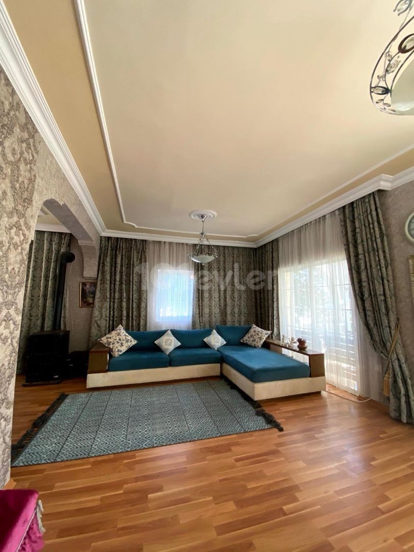 FOR SALE 3+1 VILLA IN ALSANCAK, KYRENIA