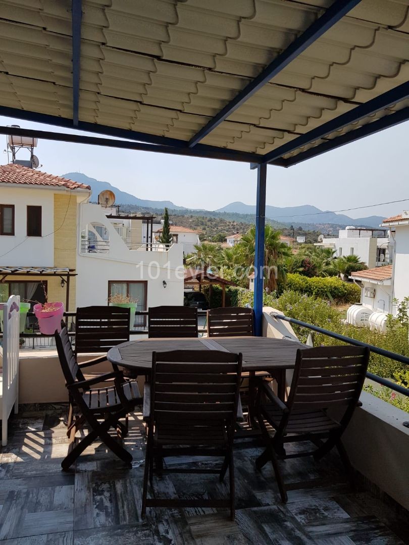 Kyrenia esentepei villa 3 + 1. Furnished, close to the sea. Deposit at 500 stg 10000tl.