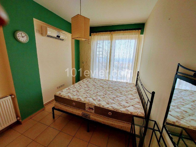 4+1 Wohnung zur Miete in Kyrenia Arapkoy ** 