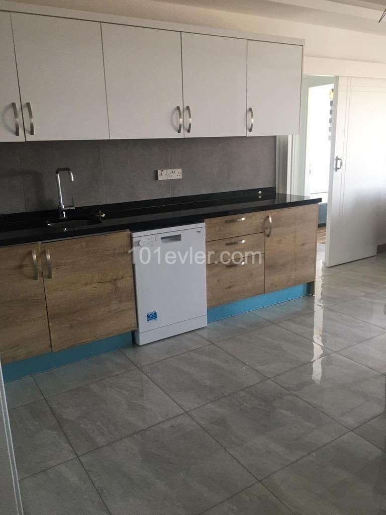 GIRNE CENTRAL OFFICE 2+1 APARTMENT 550 GBP ** 