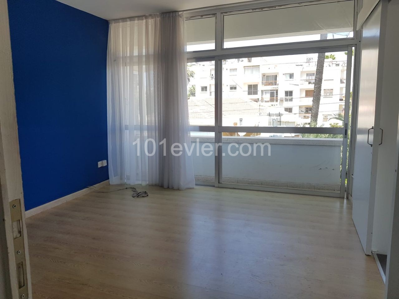 350-3500 GPB OFFICE/APARTMENT FOR RENT IN THE CITY WALLS OF NICOSIA ** 