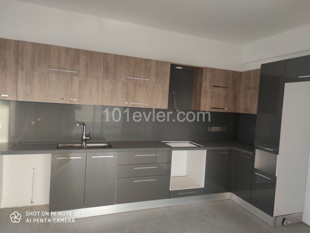 Gönyeli satılık 2+1 penthouse , 120 m2