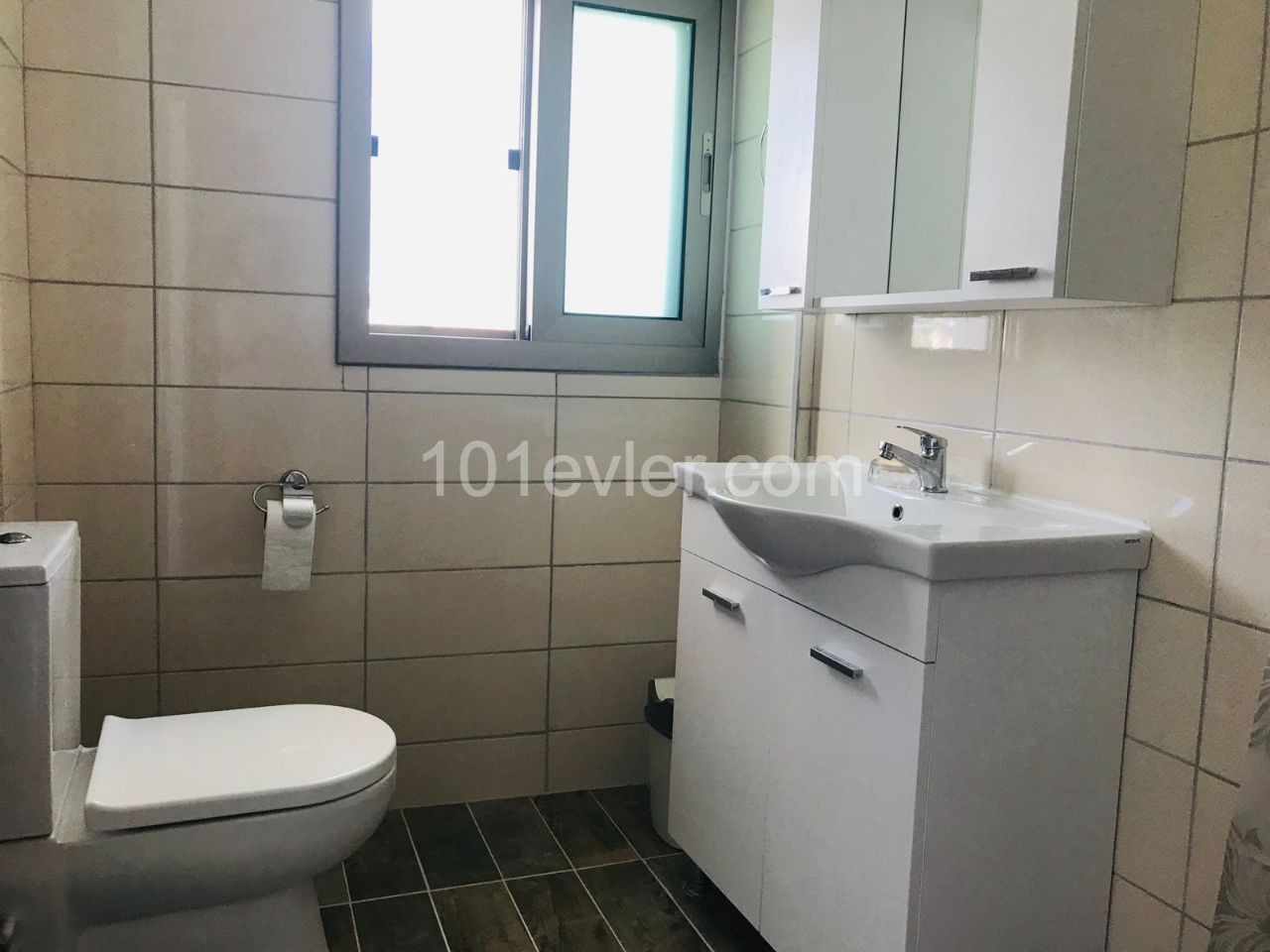 Girne - Lapta kiralik daire, 2+1  sı, 2 banyo.