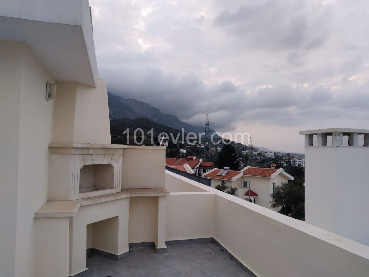 Kyrenia-Alsancak villa for sale 3+1 ** 