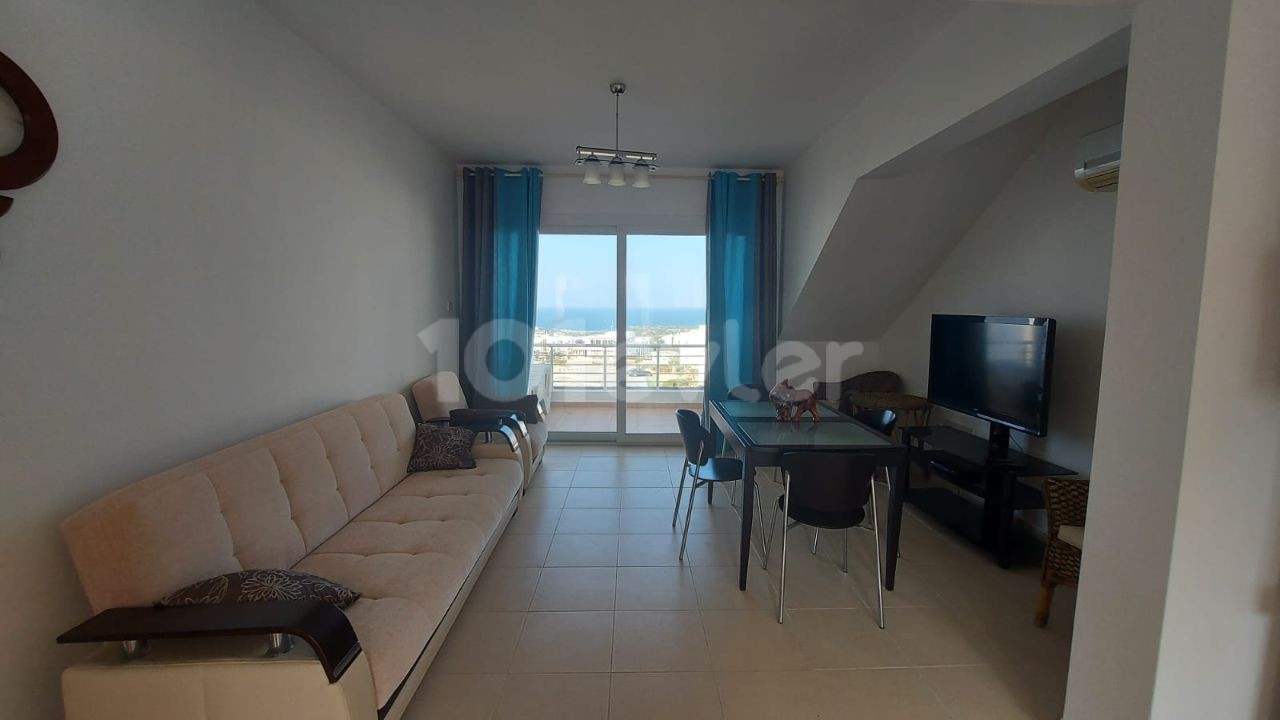 Mağusa - Tatlısuda.  Satılık Penthouse  Sea Terra Reserve sity 2+1.