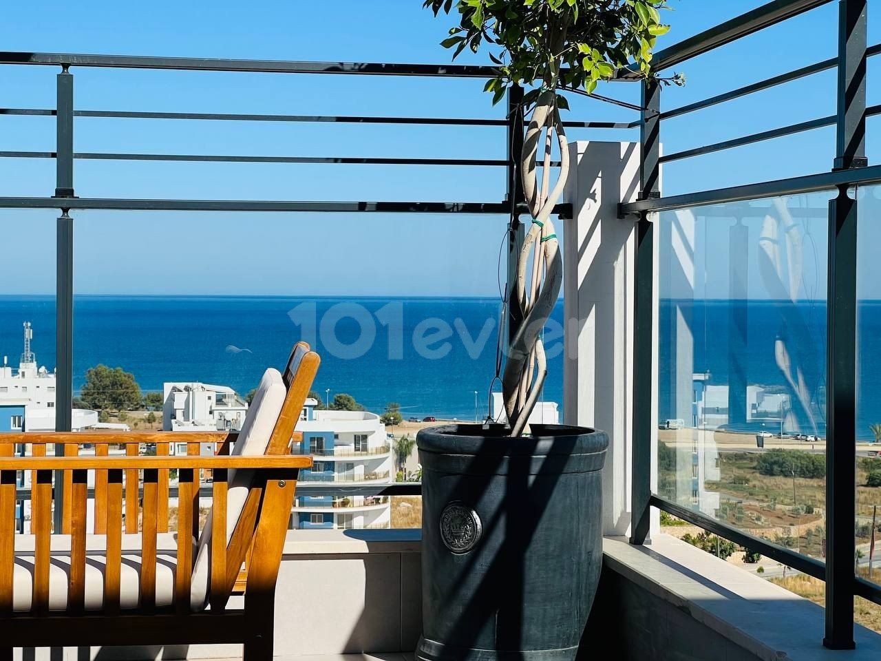 Iskele- Long beach, Caesar Resor Satilik 3+1 lux penthouse.