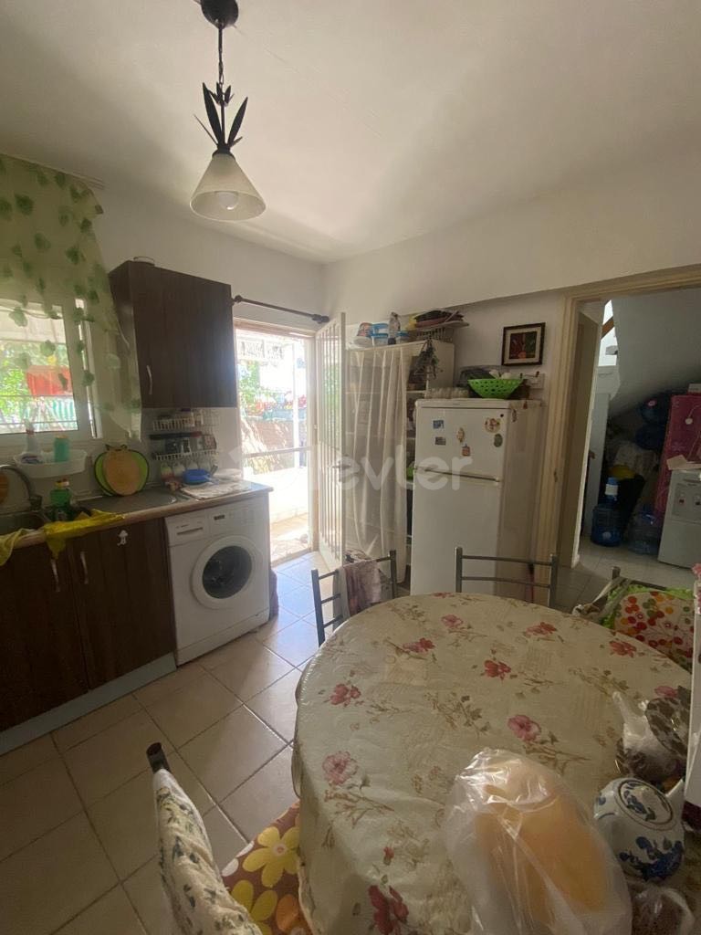 Girne merkezde 3+1 villa satılık 