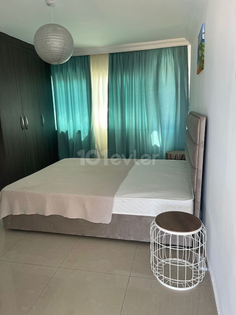 Kyrenia-Lapta. Tägliche Wohnung Zu vermieten 2+1 mit Pool, 70 &. ** 