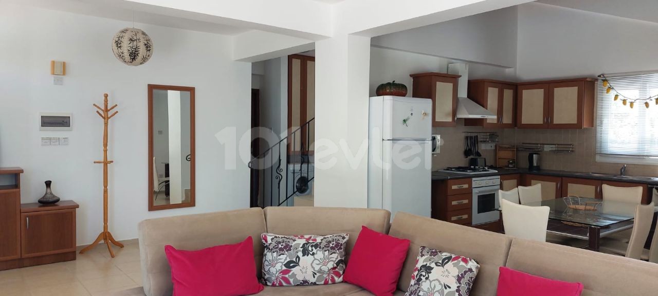 Girme-Alsancak daily Rental 3 + 1 villa with furnished and pool ** 