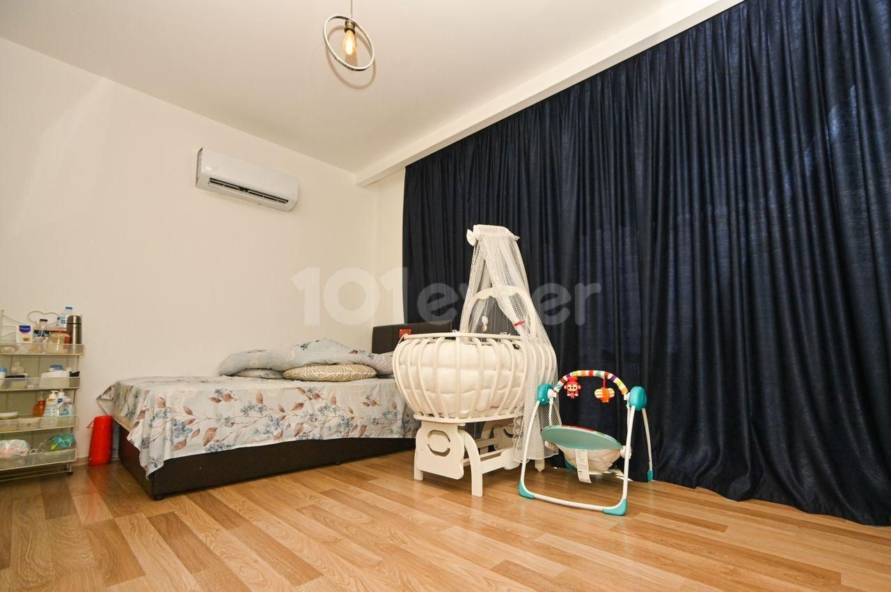 Komplett furnished almost ne ① 3 + 1 penthouse zum Verkauf im Zentrum von Kyrenia ** 