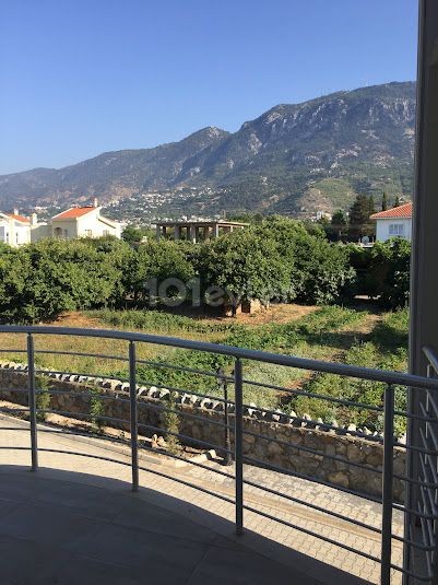 Kyrenia - Lapta. Daily apartment for rent 3+1 Apartment with a pool. *Rented until September.* 