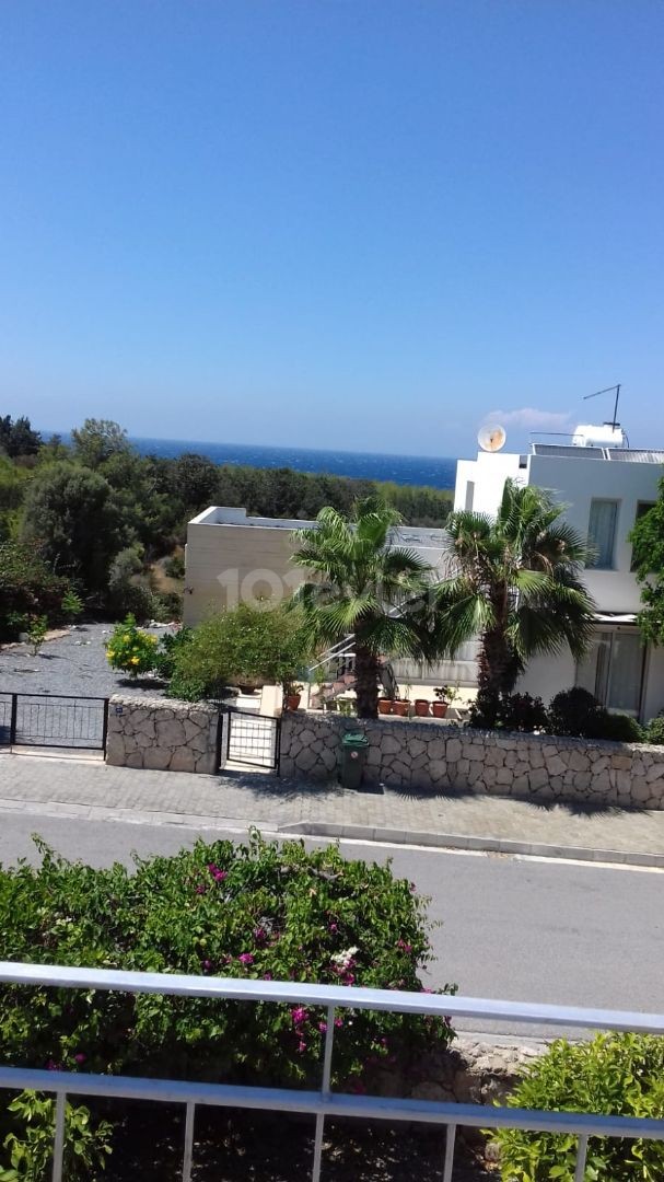 3+1 Villa with mountain & Sea view 3 Bedrooms, 1 Lounge & Kitchen, 2 Bath & Toilets with Private Swimming Pool & Garden ** 