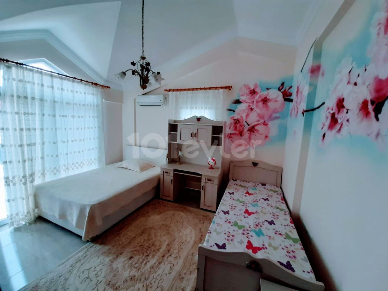 GIRNE- LAPTA, KIRALIK LUX VILLA 4+1. ** 