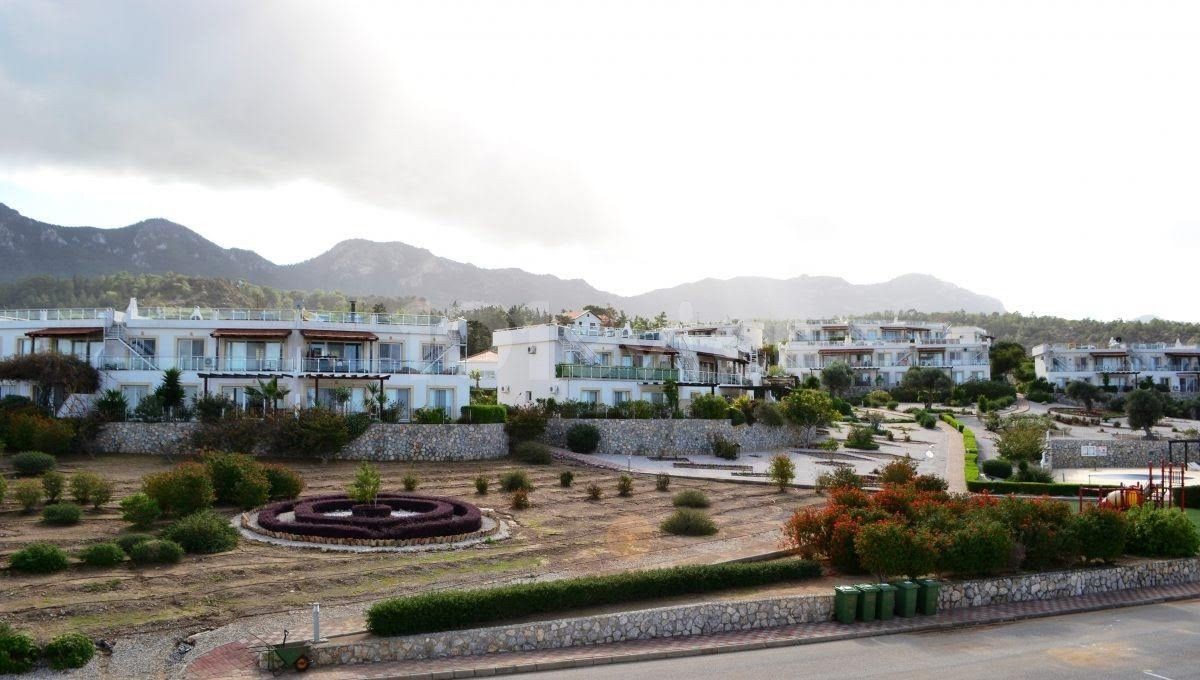 Kyrenia - Esentepe 2 + 1 penthouse for sale. ** 