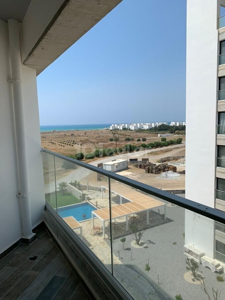 Kyrenia - Guzelyurt 1 + 1 apartment for sale. ** 