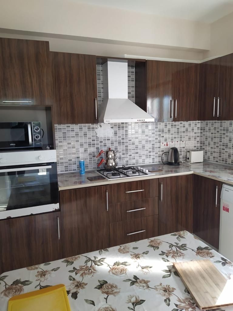 GIRNE - Çatalkoy kiralik villa 4+1, esyalı, havızlu.  Dağ tarafında