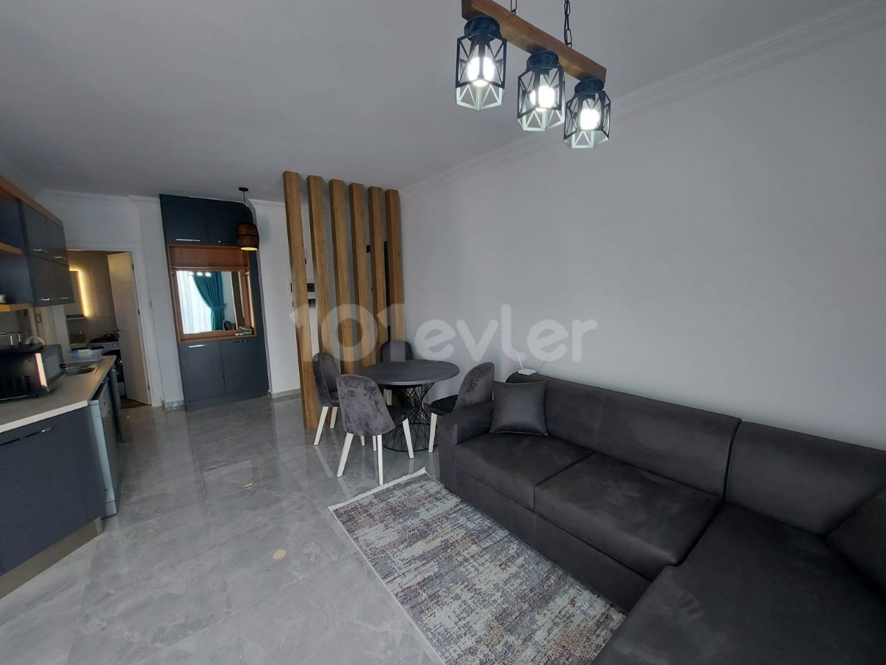 Girne- Edremit, satilik  penthouse 1+1 .