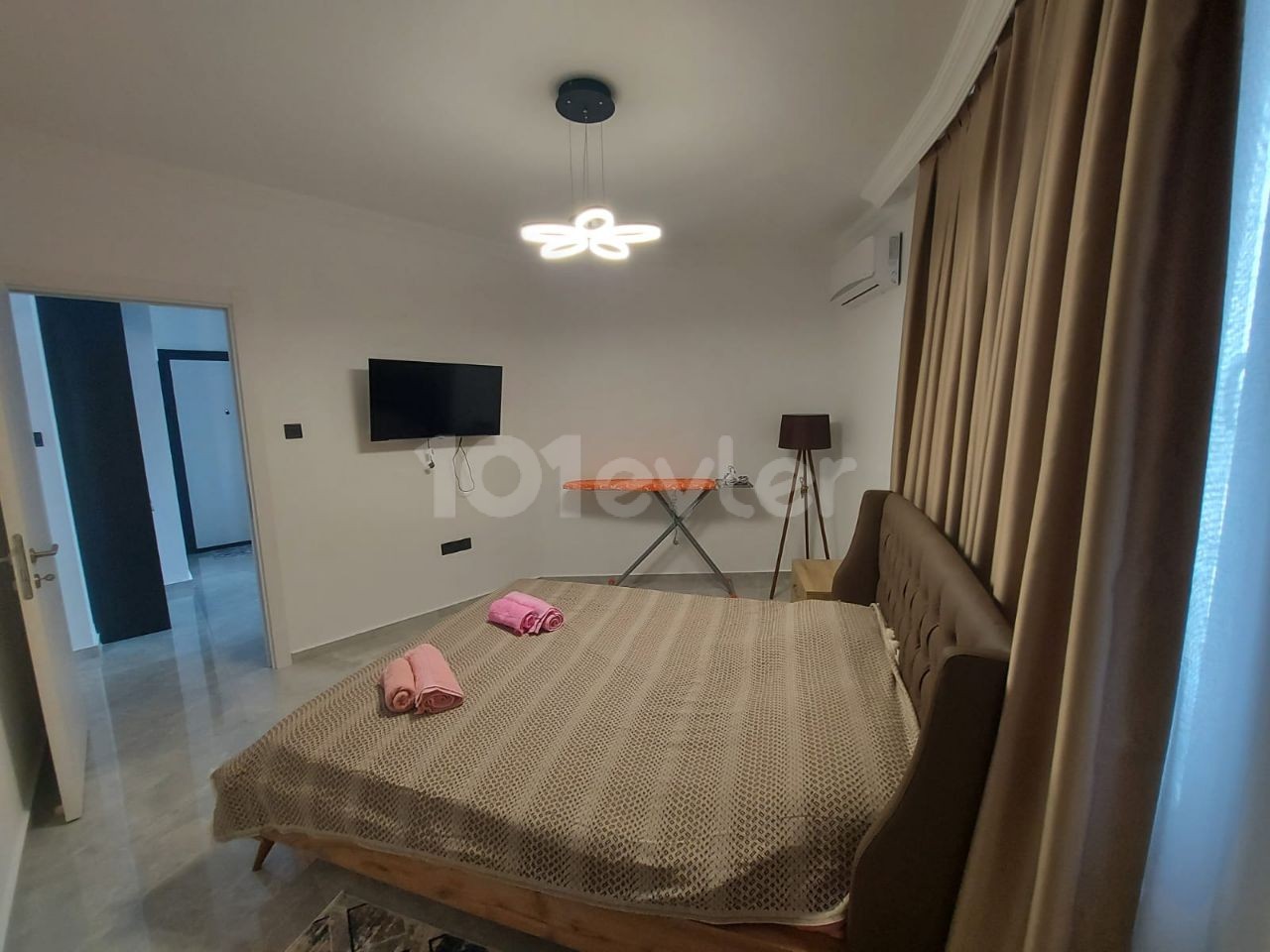 Girne- Edremit, satilik  penthouse 1+1 .