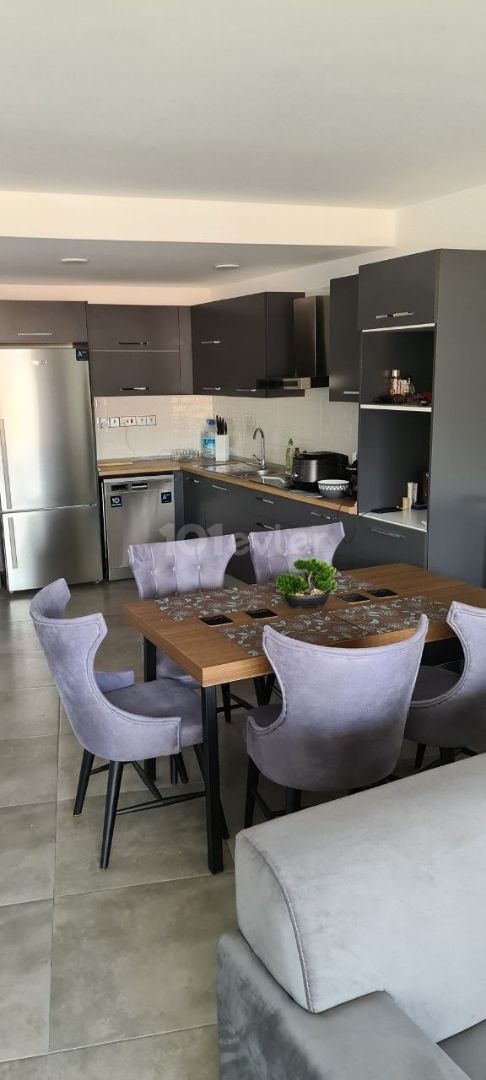 KYRENIA - Upper Kyrenia, 2+1 flat for sale in Barış Park.