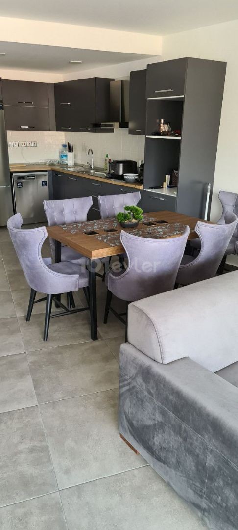 KYRENIA - Upper Kyrenia, 2+1 flat for sale in Barış Park.