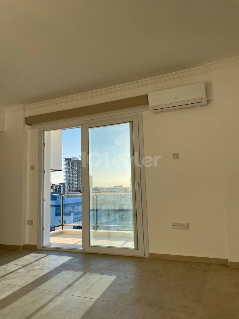 Flat For Sale in Long Beach, Iskele