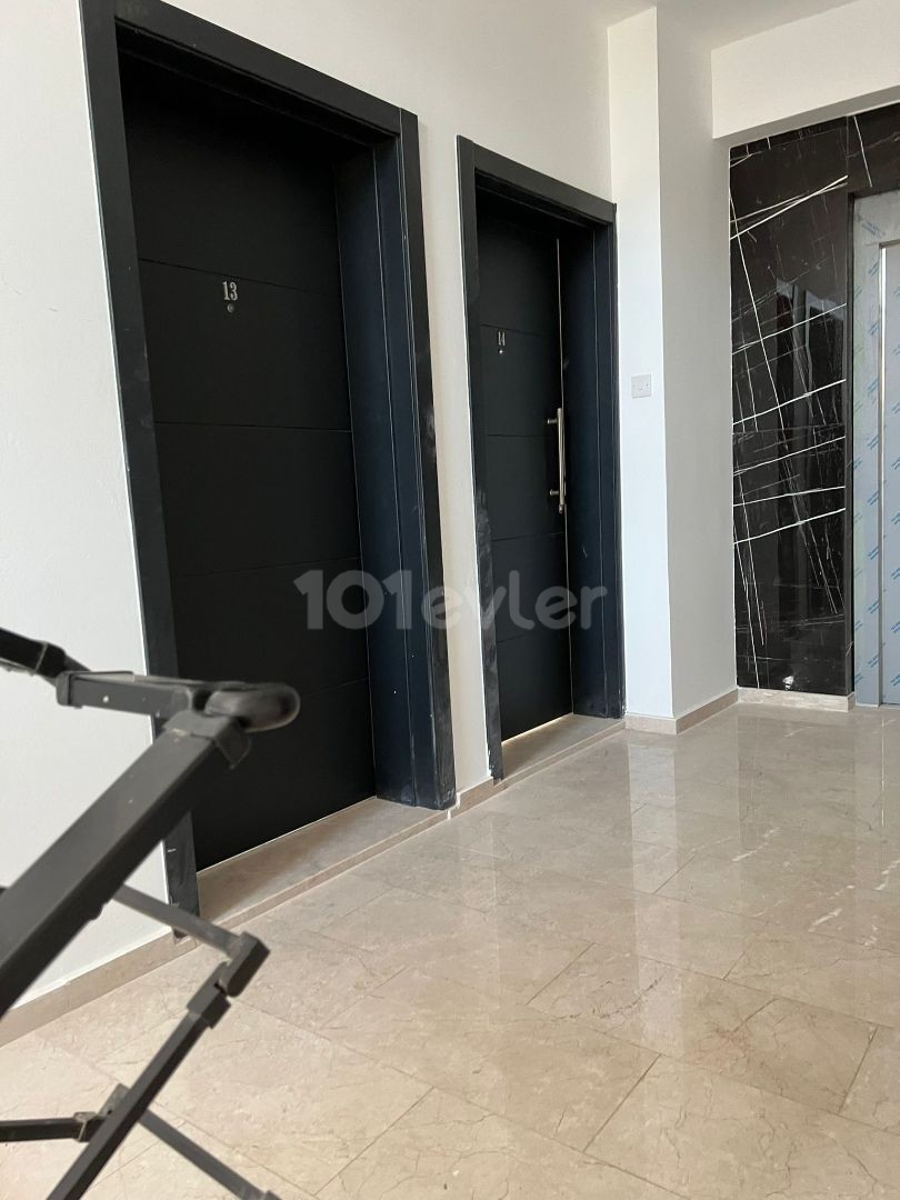 Flat For Sale in Yukarı Girne, Kyrenia