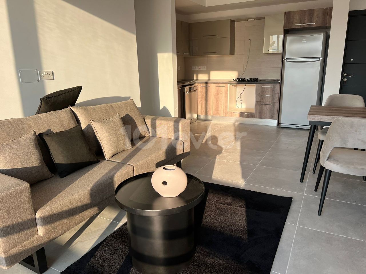 Flat For Sale in Yukarı Girne, Kyrenia