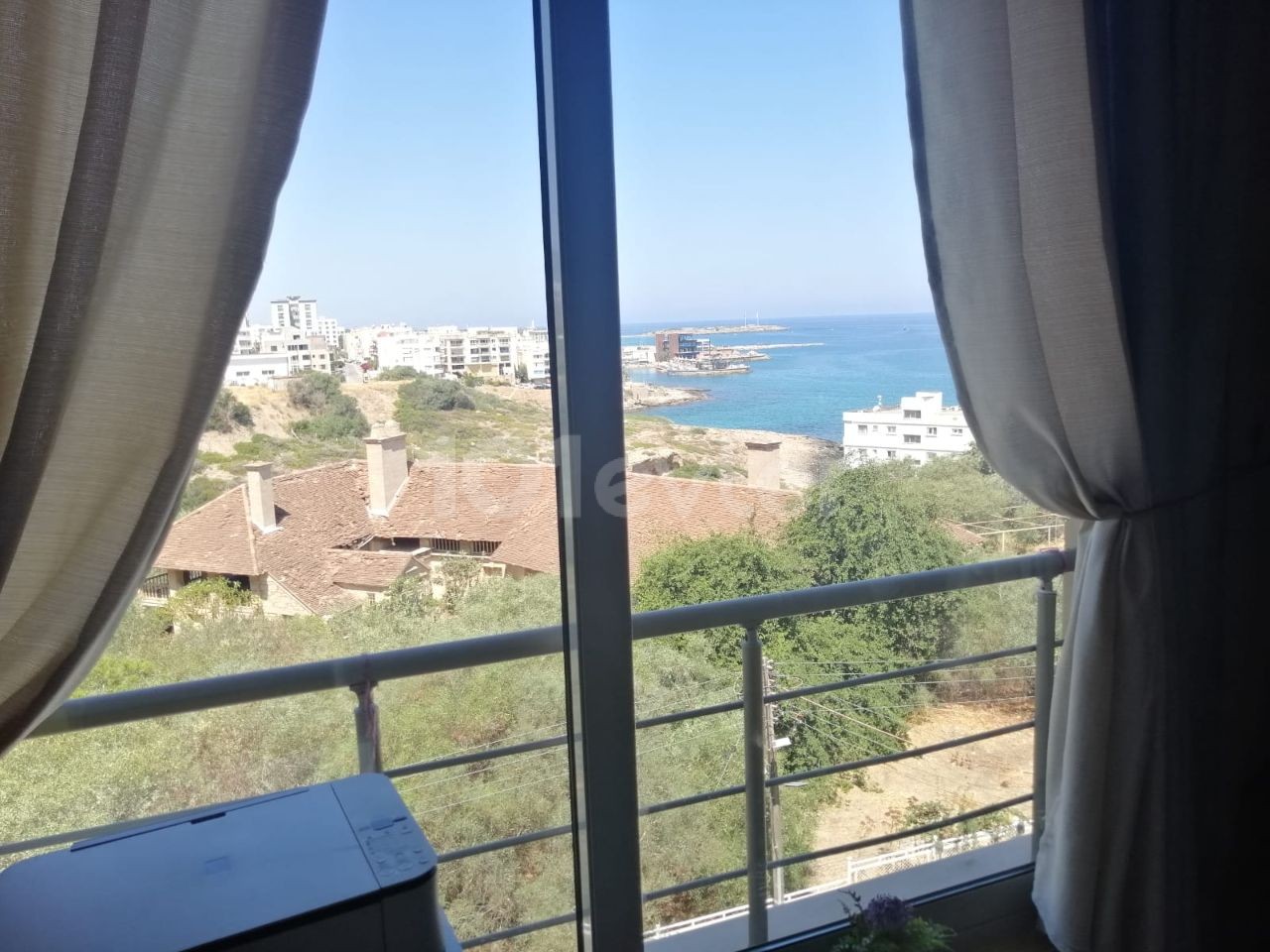 Girne - Merkez 3+1, 160 m2, deniz manzaralı.