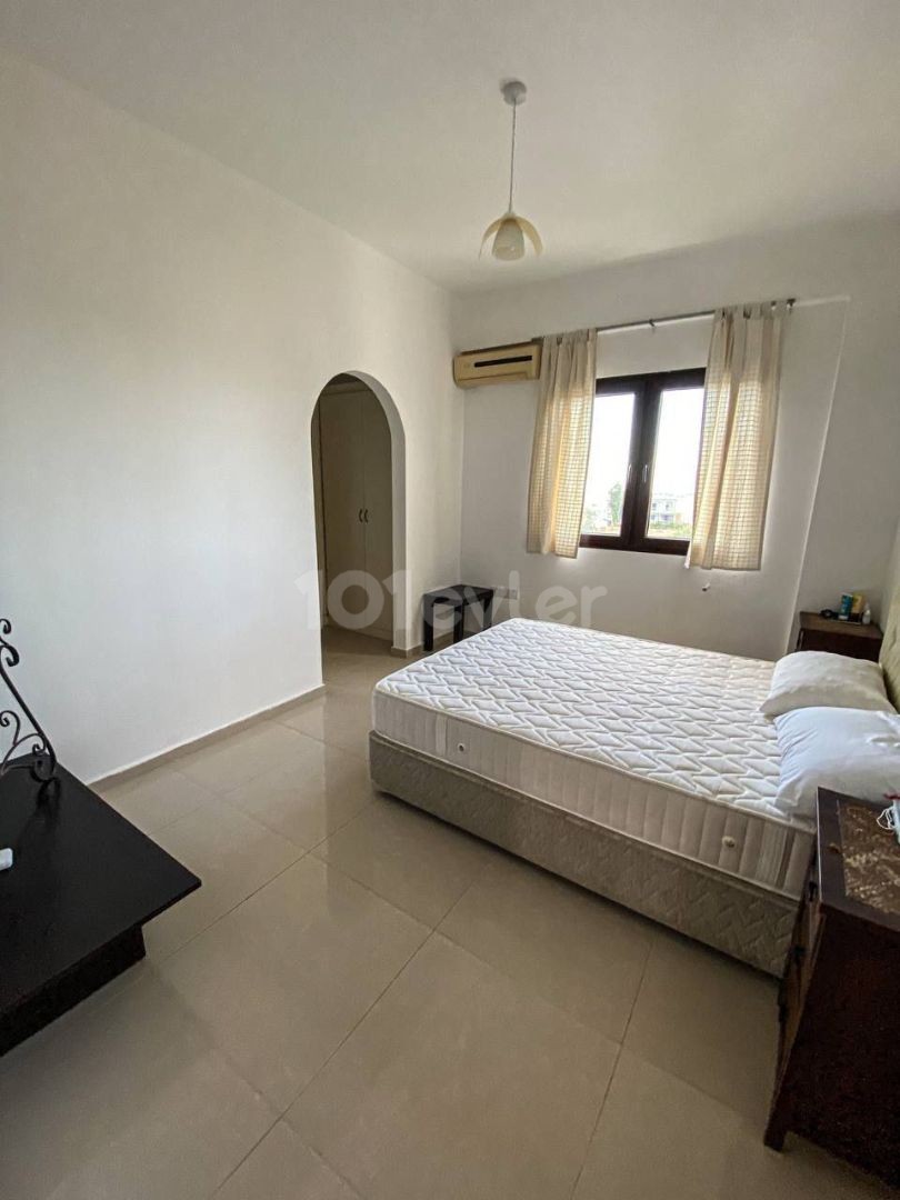 KYRENIA - ESENTEPE FLAT FOR SALE 3+1.