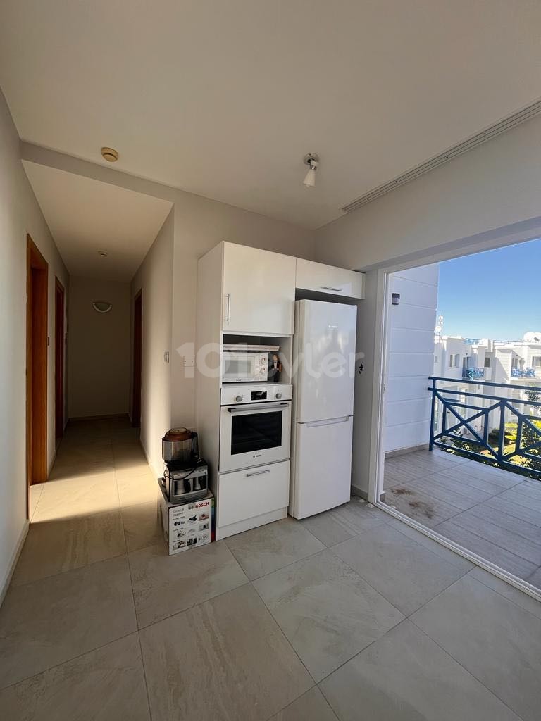 2 bedrooms flat for rent near Escape Beach