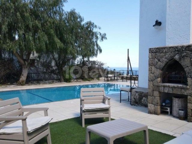 3+1 villa for sale in Kyrenia-Karmi center .  ** 