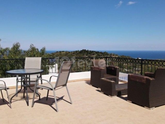 3+1 villa for sale in Kyrenia-Karmi center .  ** 