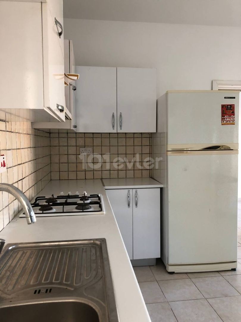 Kyrenia - Alsancak , 3+1, 120 m2, sold with furniture.  Urgent sale.  ** 