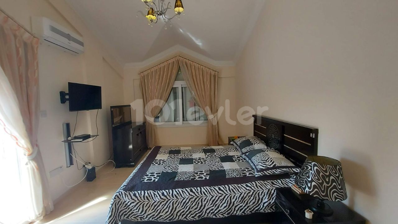 GIRNE - LAPTA. villa for sale 4+1.  ** 