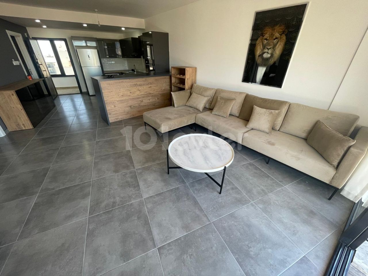 KYRENIA - Upper Kyrenia, 2+1 flat for sale in Barış Park.