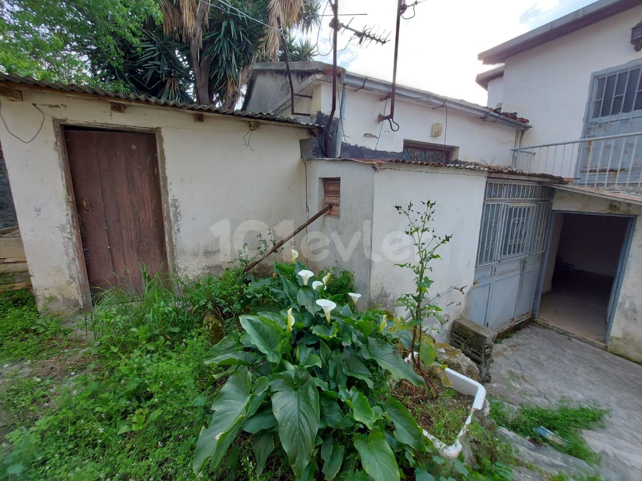  GIRNE - Alsancak, Freistehendes Haus zu verkaufen . 