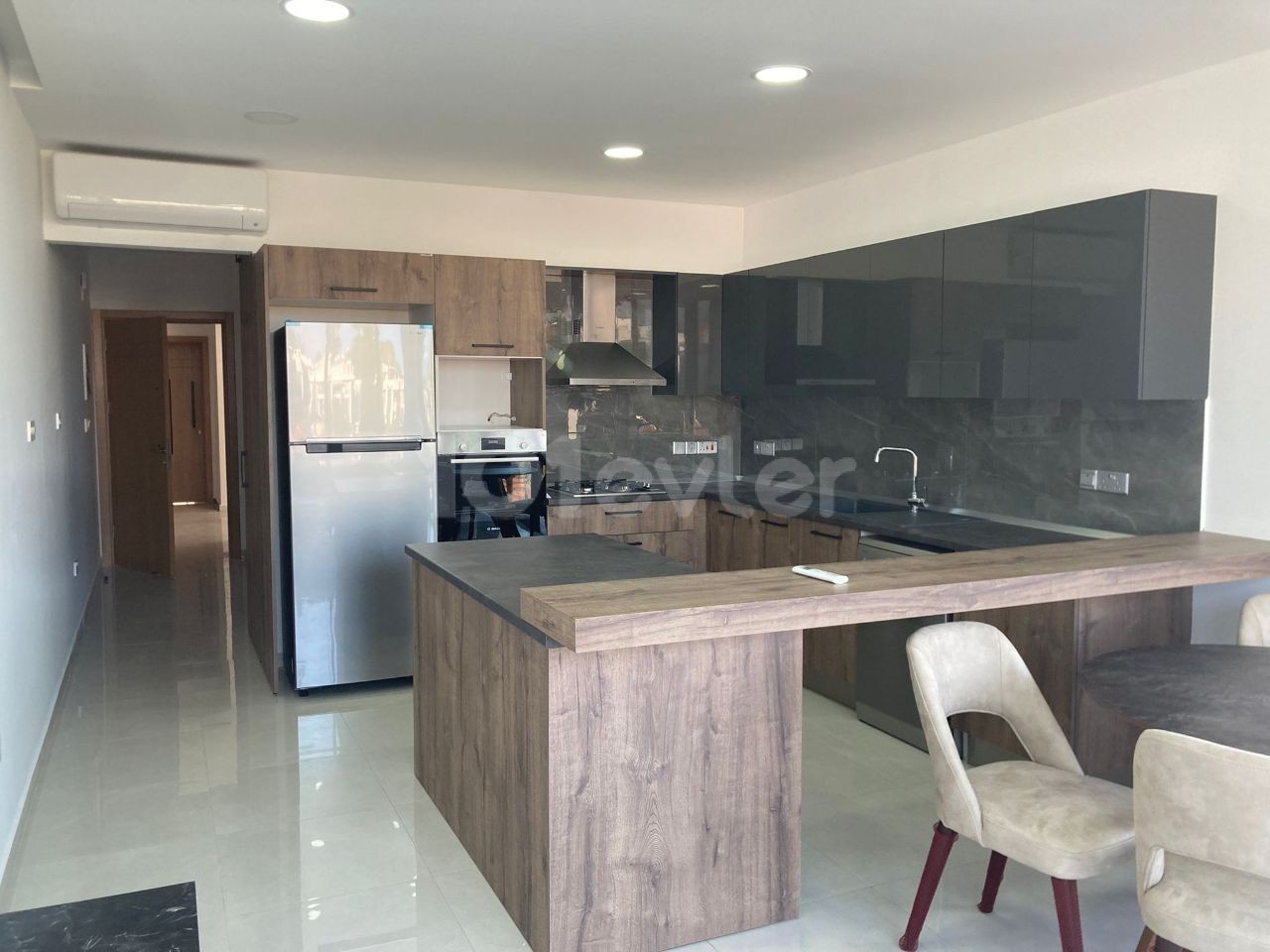 CIRNE - ALSANCAK PENTHOUSE ZU VERMIETEN 2+1. 