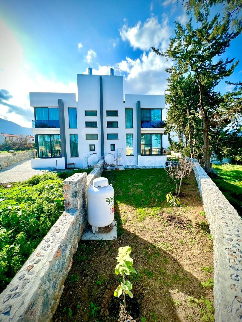 Kyrenia-Alsancak, 3+1 Villa zu verkaufen