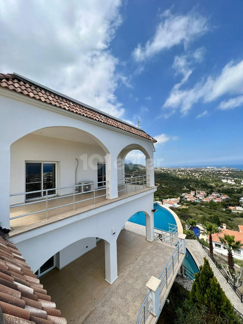 Luxurious 4-Bedroom Villa with Breathtaking Sea Views and Private Swimming Pool, İngilizce, Türkçe, Rusça konuşuyoruz