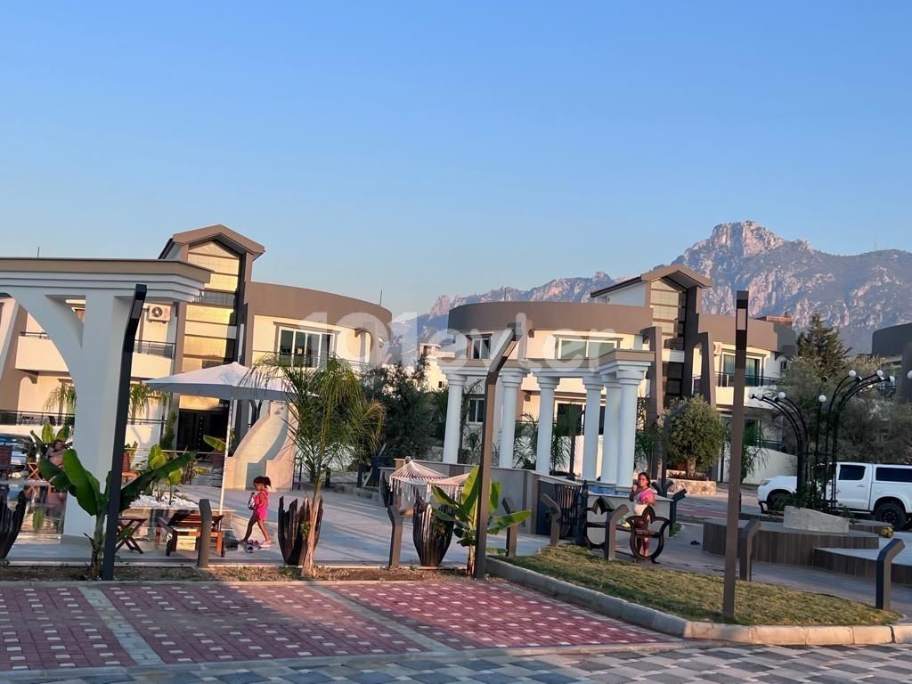 Girne - Karaoglanoglu satilik penthouse 1+1. İngilizce, Türkçe, Rusça konuşuyoruz