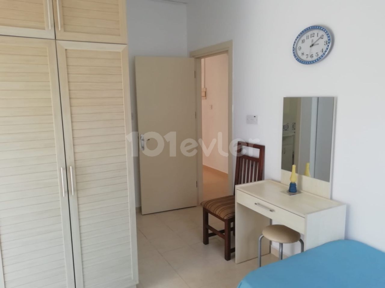 Kyrenia - Esentepe, furnished, 2+1 flat with white goods and private garden. It is 300 meters from the sea. We can speak Turkish, English and Russian.