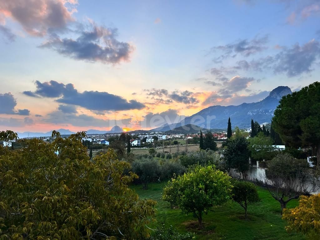 GIRNE - CATALKOY LUX VILLA SATILIK. İngilizce, Türkçe, Rusça konuşuyoruz.