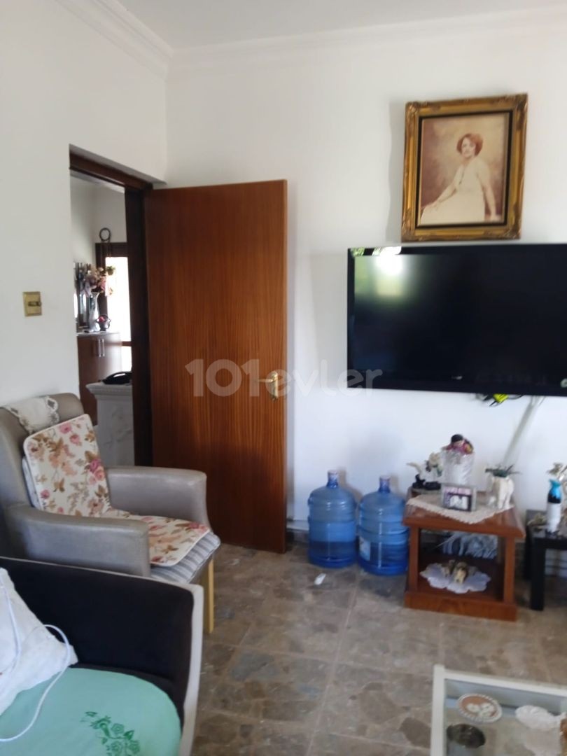 GIRNE CITY CENTER 4+1 VILLA FOR SALE. We speak English, Russian and Turkish 