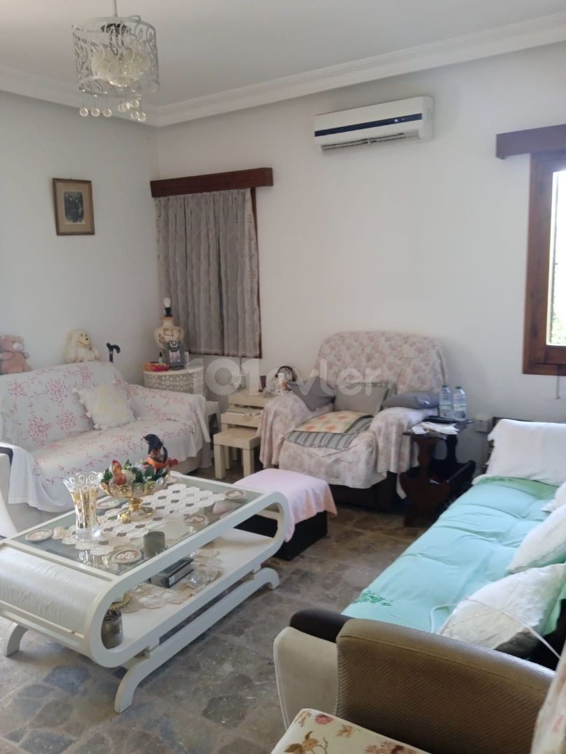 GIRNE CITY CENTER 4+1 VILLA FOR SALE. We speak English, Russian and Turkish 