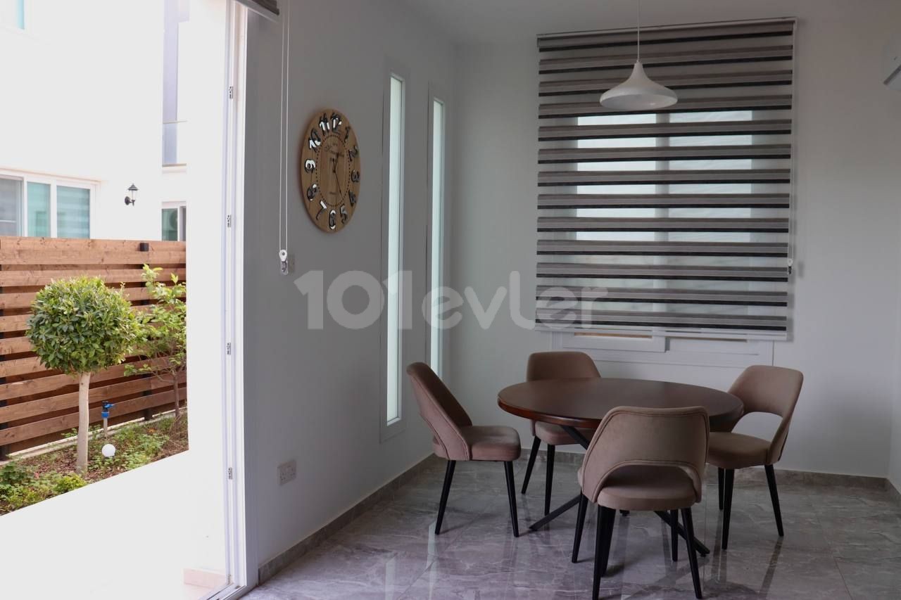 2+2 villa for sale in Girne-Karşıyaka, 250 meters from the sea.