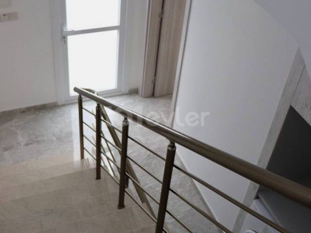 2+2 villa for sale in Girne-Karşıyaka, 250 meters from the sea.