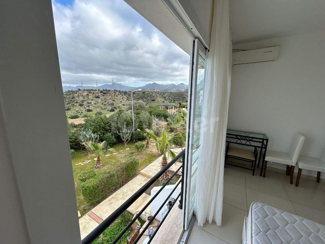 GIRNE - CATALKOY 1+1 FLAT  FOR SALE. We speak English, Russian and Turkish 