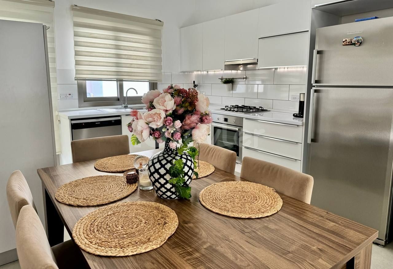 گیرنه - ALSANCAK MILOS PARK HOMES FLAT برای فروش 2+1.